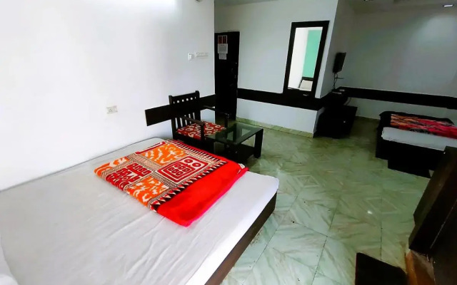 Staymaker Chakra Nayan Tara Sonu Inn