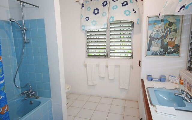 Beachfront Classic 3-bed House - Whitecaps by BSL Rentals