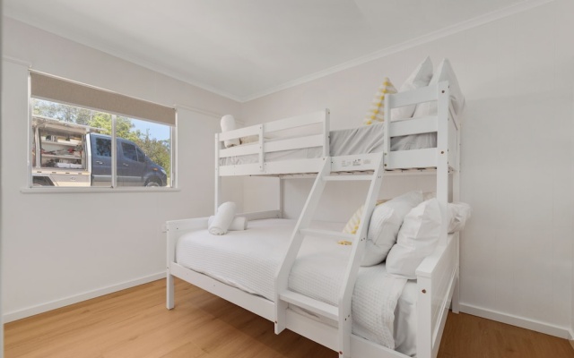 Sunlit on the Clyde – Guest Rooms – Nelligen