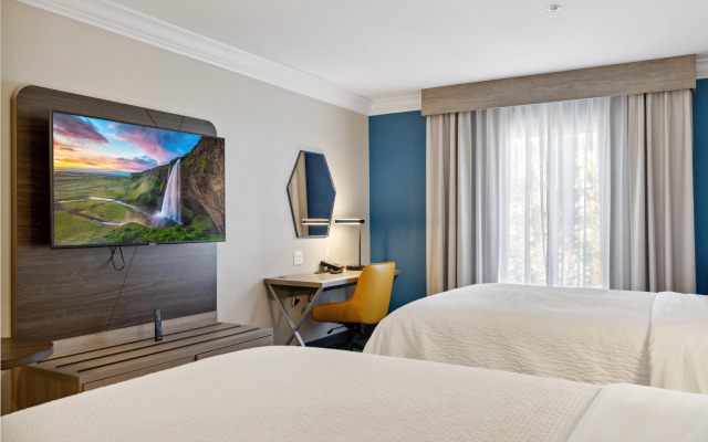 Holiday Inn Express Hotel & Suites Vacaville by IHG