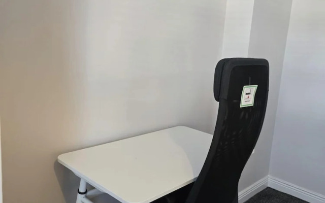 Dublin - 3 Bedroom Cosy Home - Sleeps Max 7