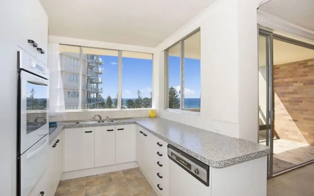Oceania Beachside Holiday Apartments