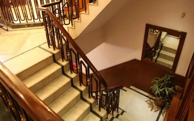 OYO 2147 Hotel Imperial House
