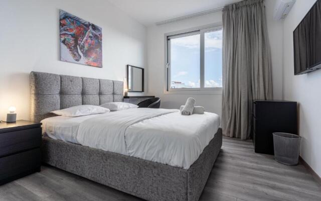 Sunflower 1-Bedroom Apartment in Larnaca