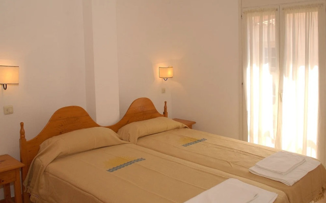 Holiday Apartment in a Complex near Sea