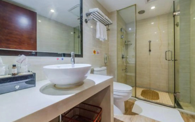 Shen Long Media Hotel