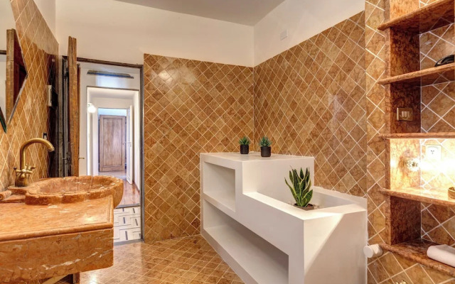 Palestro Apartment by Mamo Florence