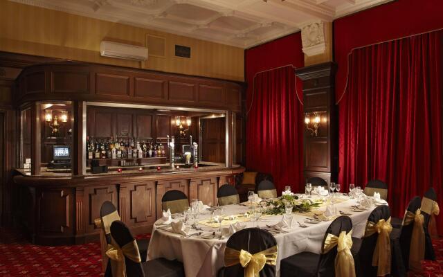County Hotel & County Aparthotel Newcastle