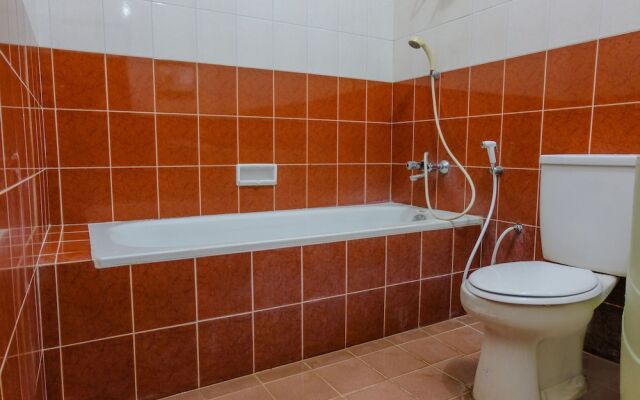 SPOT ON 1767 Villa Anggur Panderman