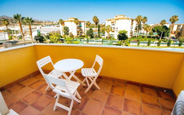 Espectacular residencial en 2ª linea Piscina/Tenis