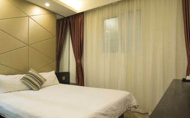 Fast 109 Hotel Chain Shanghai Baoshan Road Metro Station