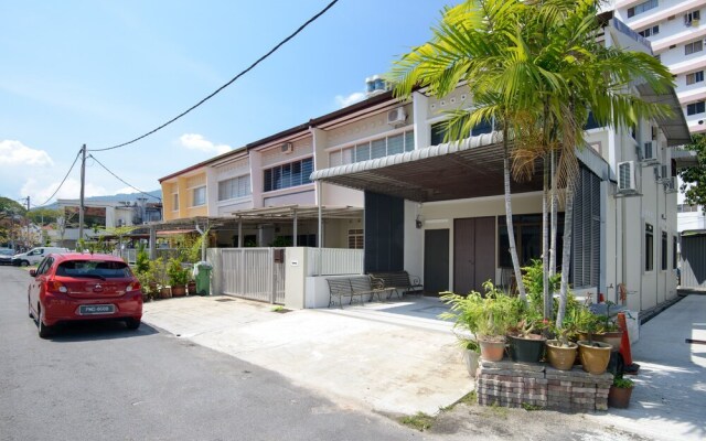 3-Bedrooms Gurney Terrace 9 - iB12