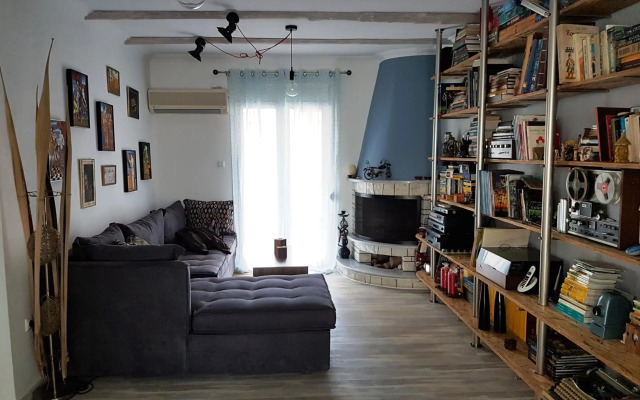 You can almost smell the sea!