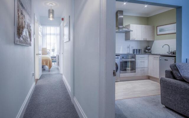 Flint House - 2 Bedroom Apartment - Tenby