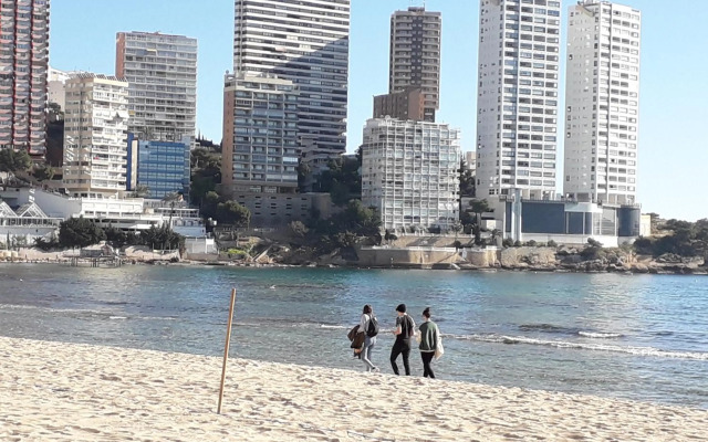 Holiday Apartment 5 min to Levante beach