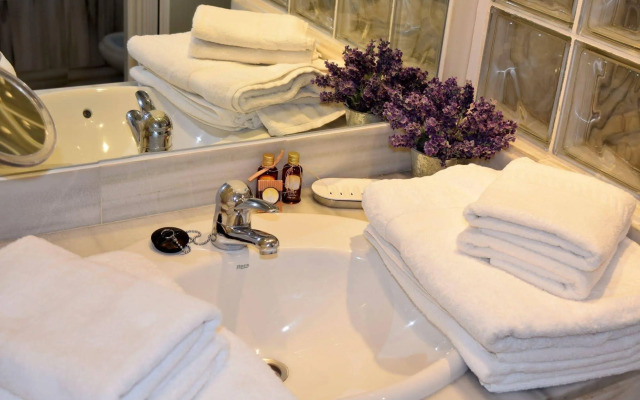 Apartamentos y Casas Serinamar Marbella