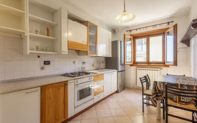 Spacious Apartment With Terrace by Wonderful Italy