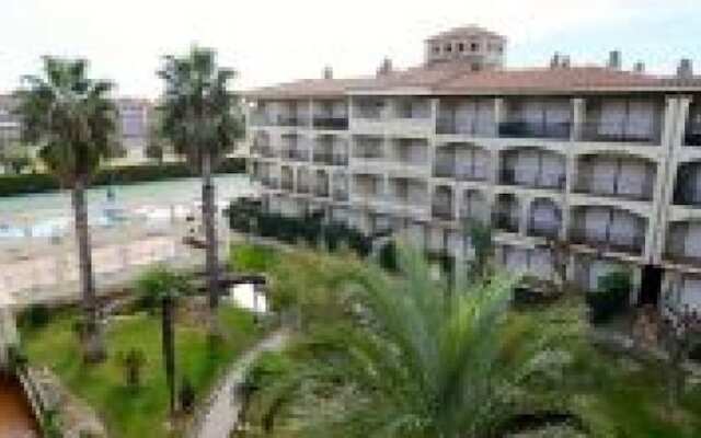 Apartamento con terraza cerca del centro