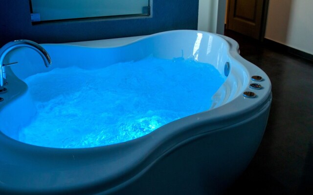 BlackStone Luxury Suites