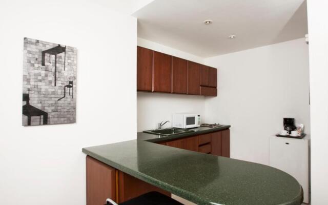 Richmond Suites Hotel