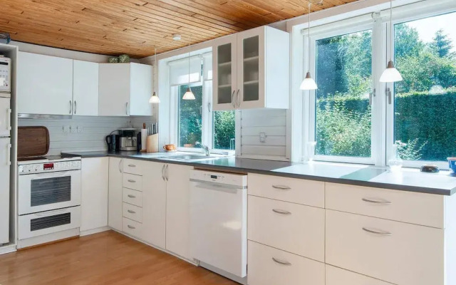 Cozy Holiday Home in Glesborg near Sea