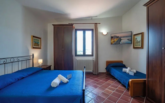 Tenuta Ricco Mono With Pool And Garden