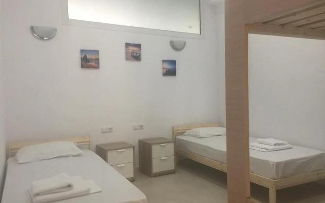 Sisifou Hostel
