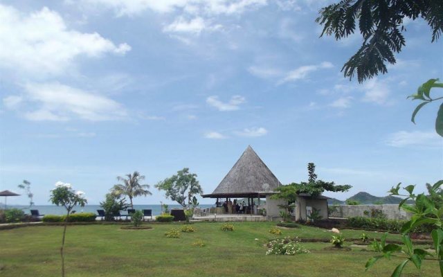 Luwansa Beach Hotel