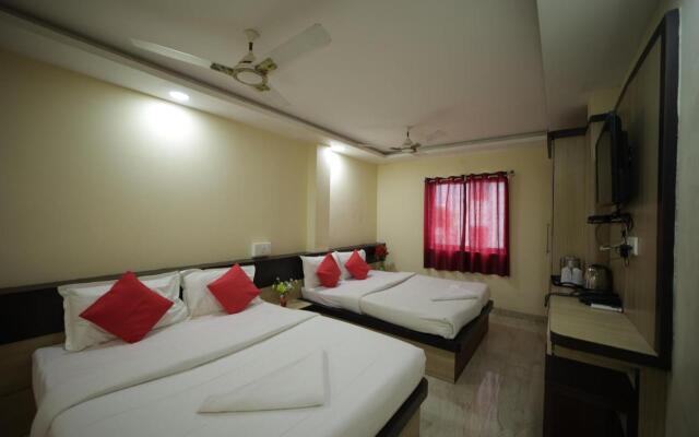 Treebo Golden Inn, 700 Mtrs From Promenade Beach