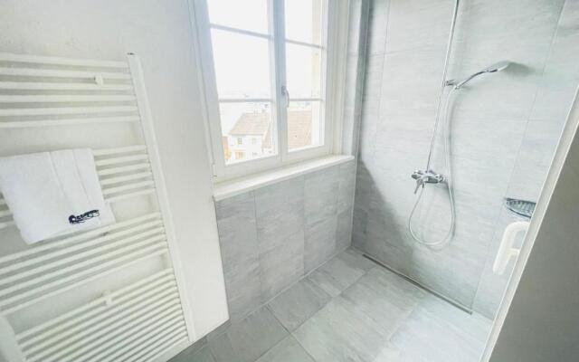 The 5 continents III by Stay Swiss