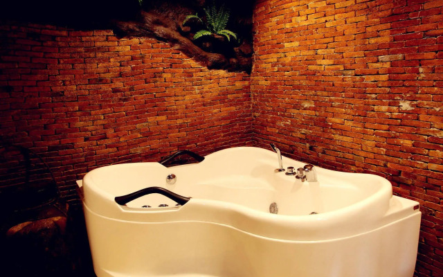 Sawadeeka Garden Resort
