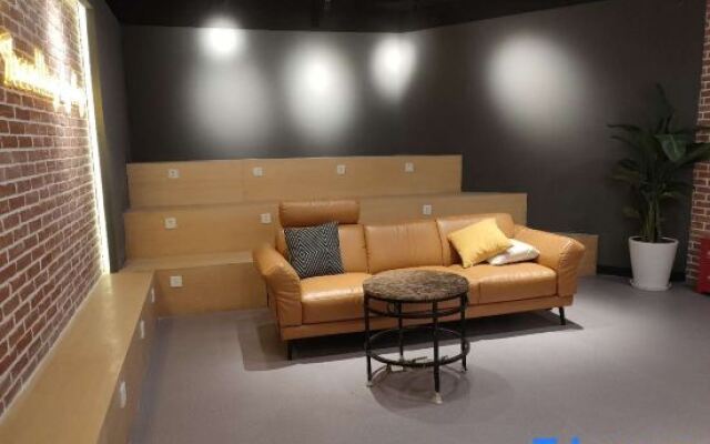 YeSuXiaoXing Youth Hostel