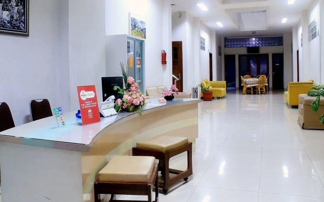 ZEN Rooms Lengkong Besar