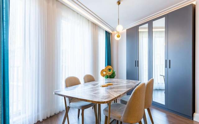 Stylish Flat Near Trendy Attractions in Beyoglu