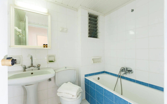 Castello Bianco Aparthotel