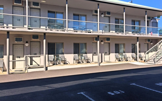 New England Motor Inn