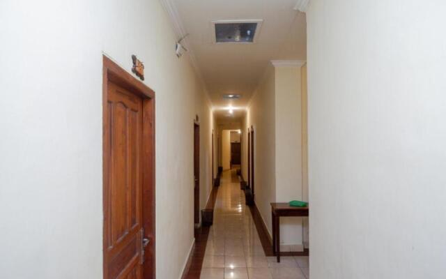OYO 1338 Hotel Sartika