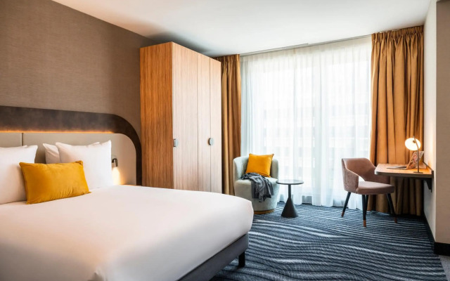 Mercure Amsterdam North Station