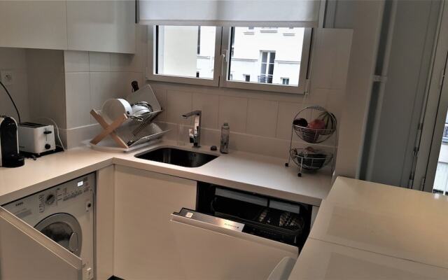 55 m2 with balcony in the 6th arrondiss.