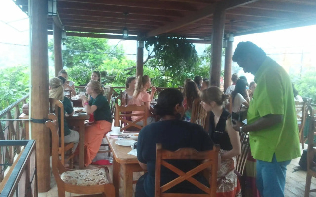 Hotel Mango Garden