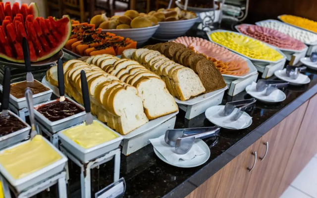 Bombinhas Palace Hotel