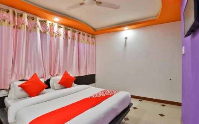 Oyo 24921 Hotel Shree