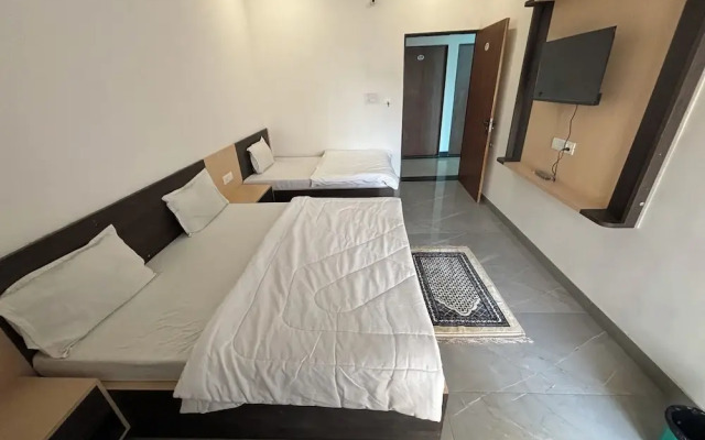 Shree Radhe Mohan Hotel and Resort