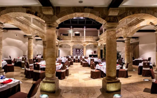 Hotel Palacio De Meras