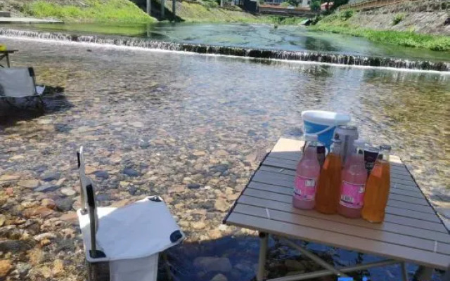 Lanting Creek bank · River · Fishing · Family Homestay