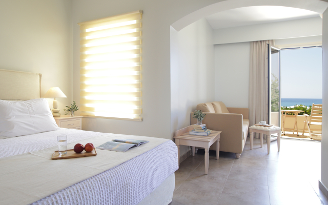 Costa Rossa -Adults Only