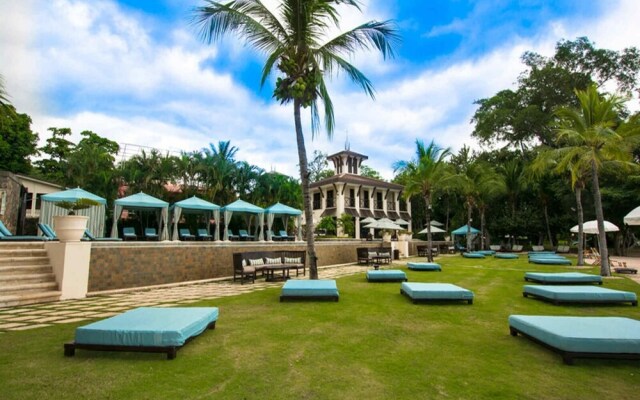 Classy artsy ocean-view unit near pool at Pacifico in Coco sleeps 6