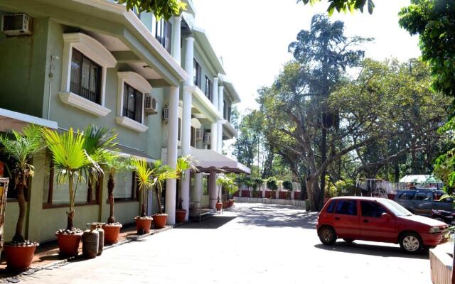 Jaffer Bhai's Brickland Hotel