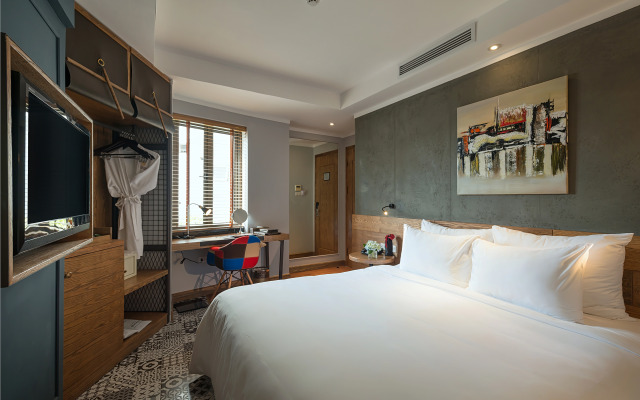 Bespoke Trendy Hotel Hanoi