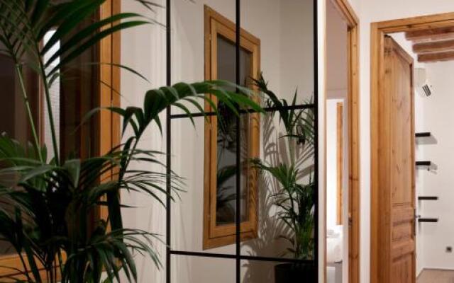 Centric Gracia Apartments